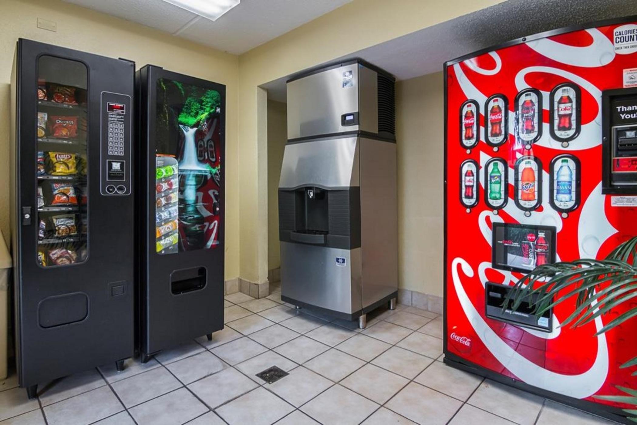 Clarion Inn & Suites At International Drive Williamsburg Luaran gambar