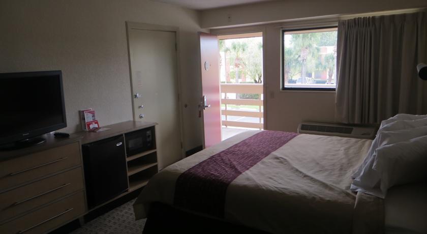 Clarion Inn & Suites At International Drive Williamsburg Luaran gambar