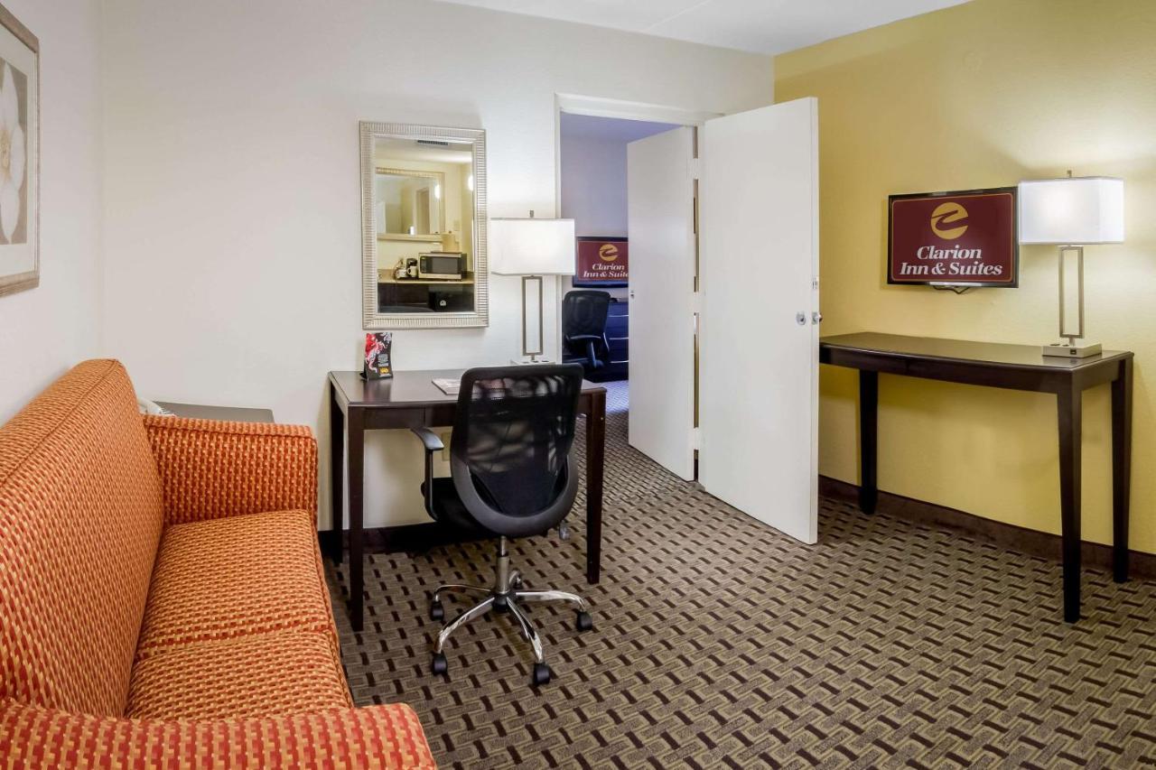 Clarion Inn & Suites At International Drive Williamsburg Luaran gambar